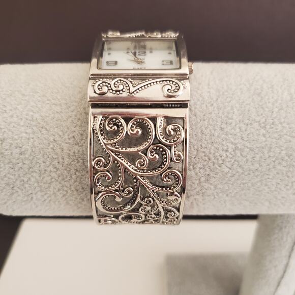 Vivani Women's Silver Tone Filigree Bracelet Watch Clamper Style Running - Picture 7 of 8